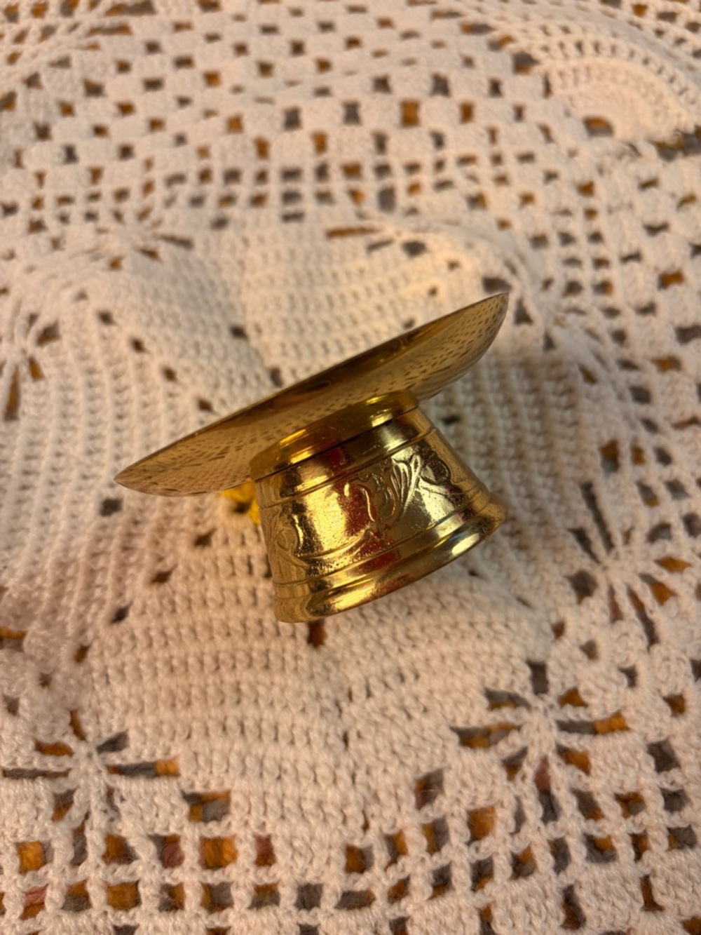 🕯️✨ Vintage Brass Candle Holder Pedestal Style ✨🕯️